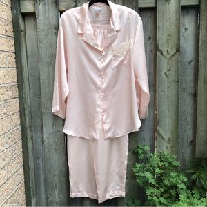 Vintage Linda 2pc Satin Lougewear/Pajama set